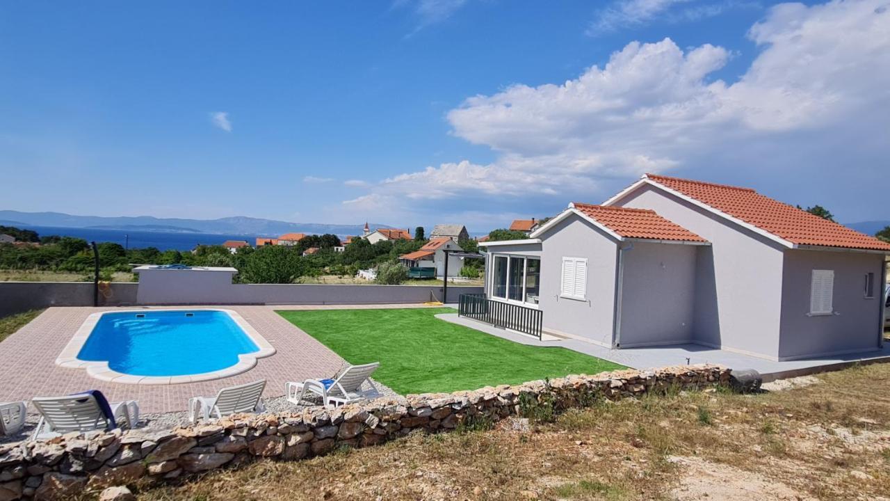 Nane Garden House With Heated Pool Βίλα Mirce Εξωτερικό φωτογραφία